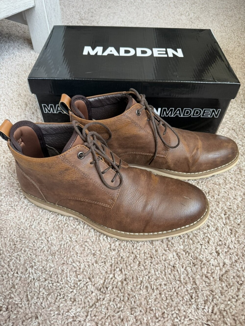 Madden Chukka Boots Size 10 Cognac